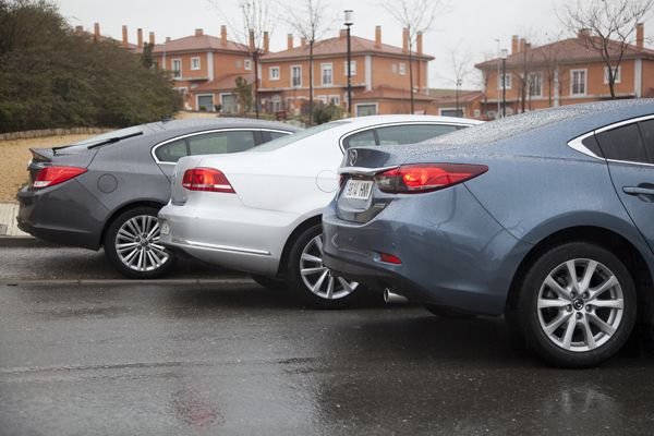 Comparativa: Mazda 6 2.2 Skyactive-D vs Opel Insignia 2.0 CDTi Ecoflex y Volkswagen Passat 2.0 TDI BMT