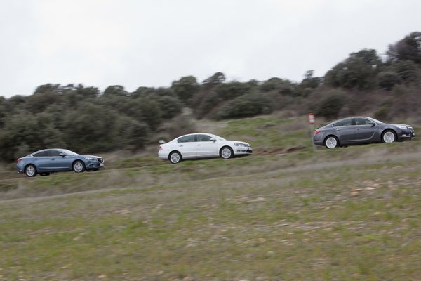Comparativa: Mazda 6 2.2 Skyactive-D vs Opel Insignia 2.0 CDTi Ecoflex y Volkswagen Passat 2.0 TDI BMT