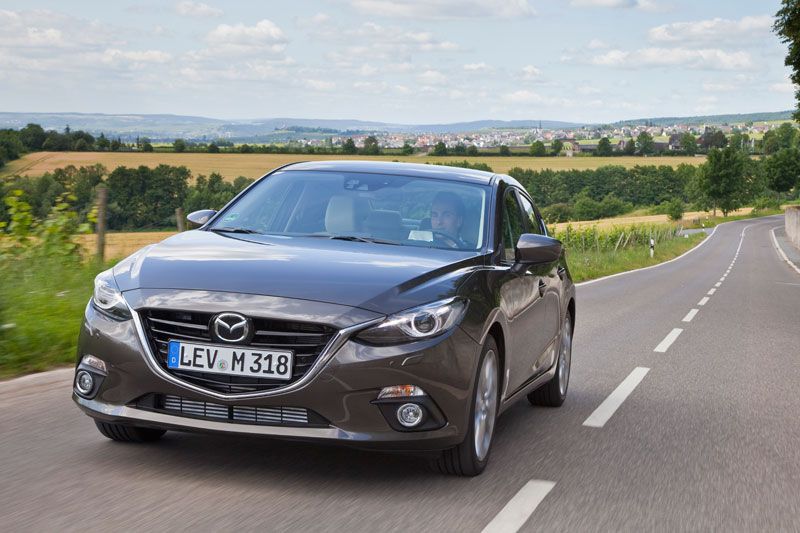 Contacto: nuevo Mazda3