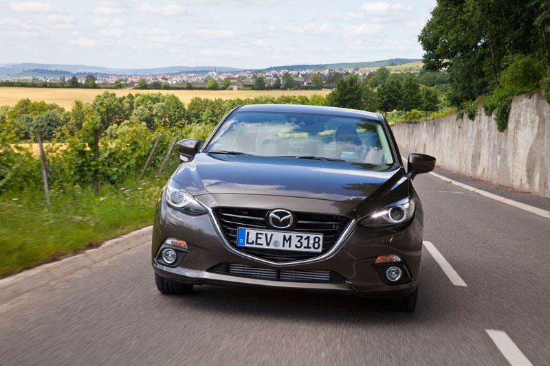 Contacto: nuevo Mazda3