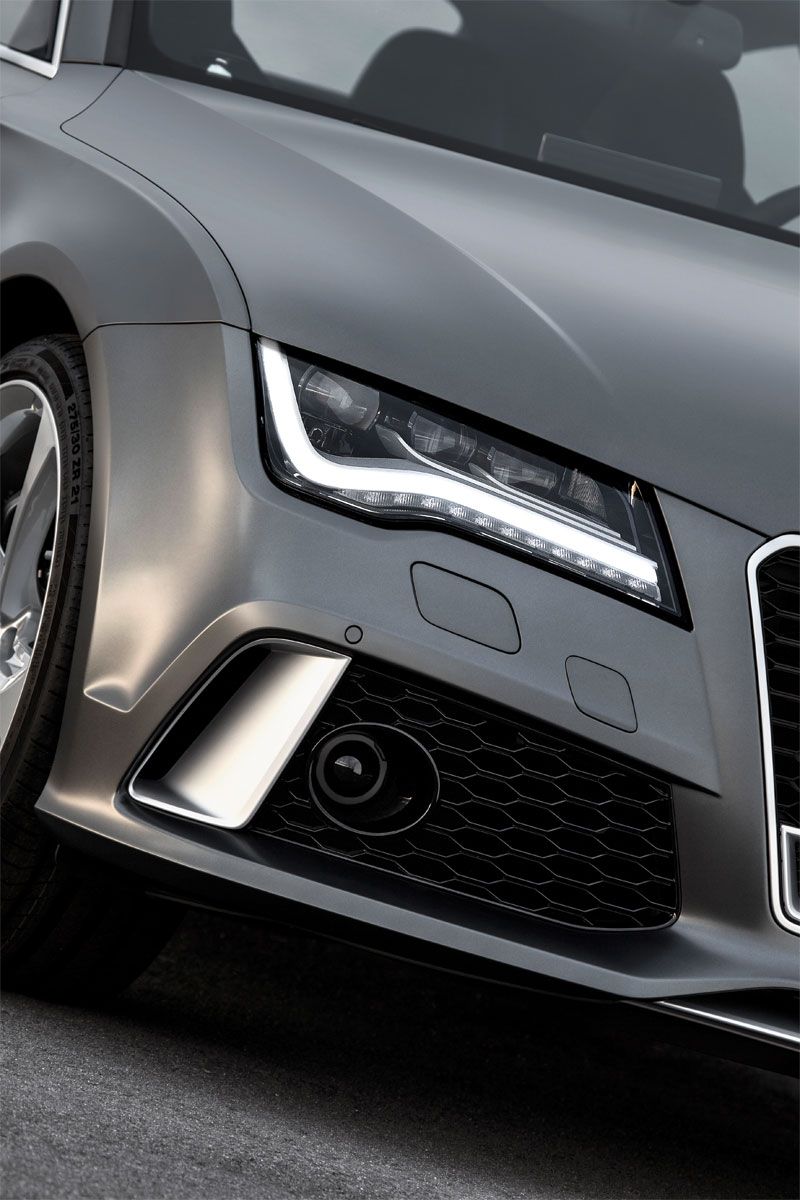 Contacto: Audi RS7, sígueme... si puedes
