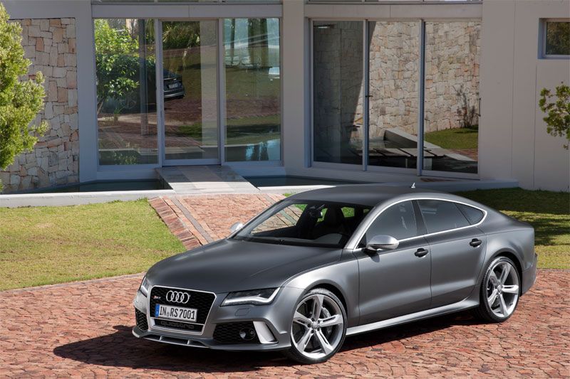Contacto: Audi RS7, sígueme... si puedes
