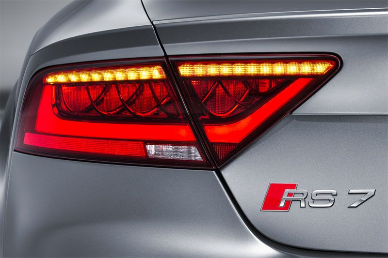 Contacto: Audi RS7, sígueme... si puedes