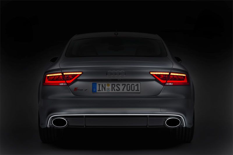 Contacto: Audi RS7, sígueme... si puedes