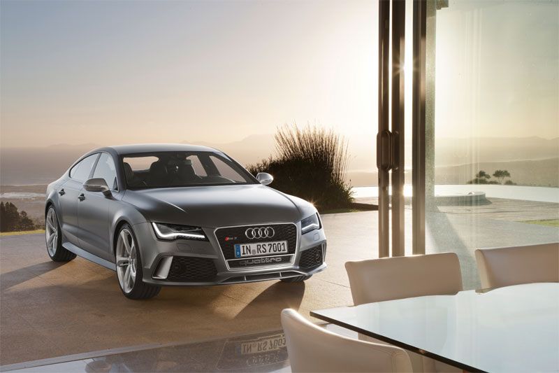 Contacto: Audi RS7, sígueme... si puedes