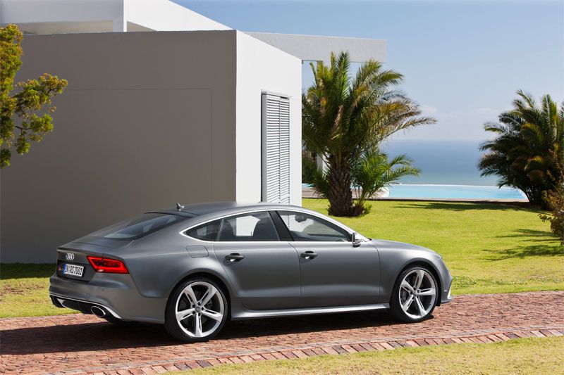 Contacto: Audi RS7, sígueme... si puedes