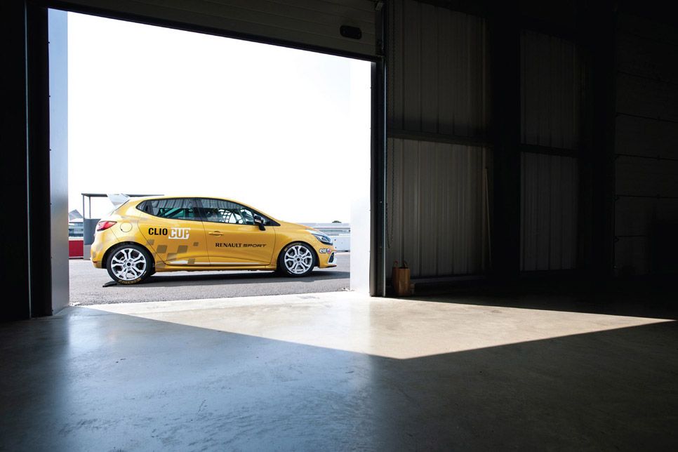 Nuevo Renault Clio Cup Race Car