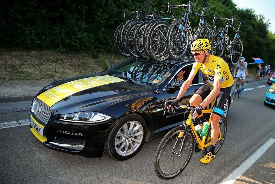 Chris Froome se lleva un Jaguar F-Type a casa