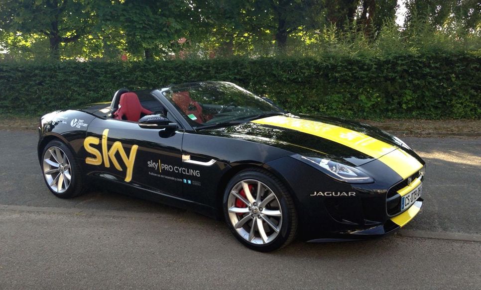 Chris Froome se lleva un Jaguar F-Type a casa