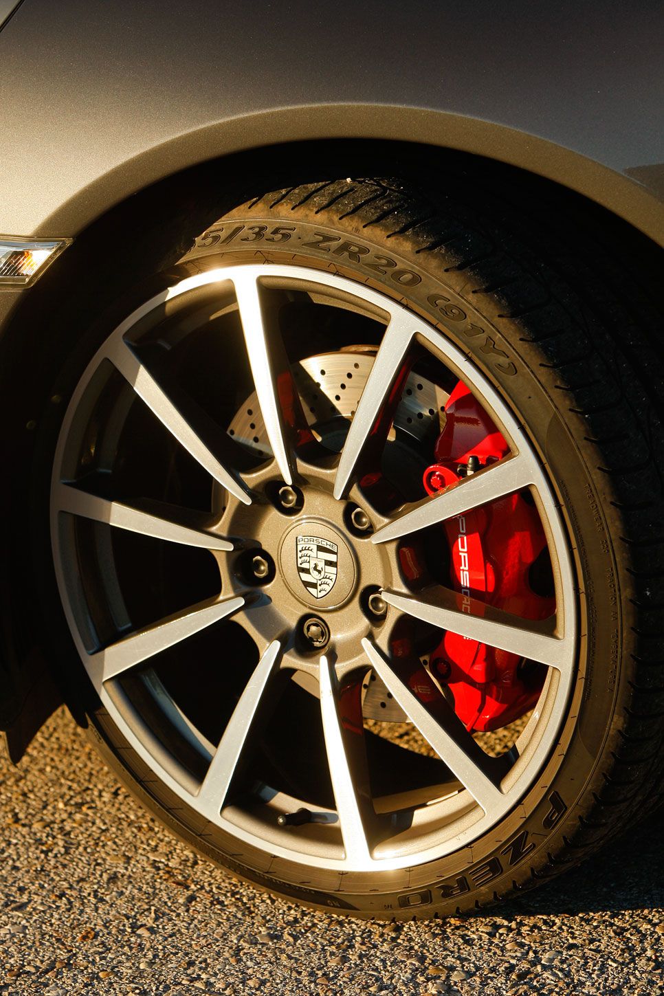 Comparativa: Audi A1 quattro vs Porsche 911 Carrera 4S PDK