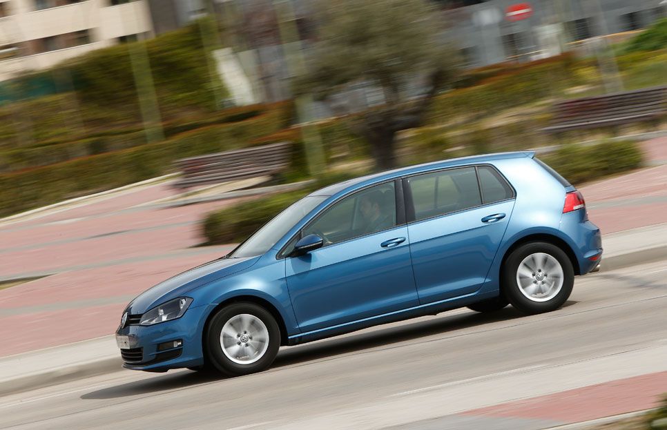 Honda Civic 1.6 i-DTEC vs VW Golf 1.6 TDI