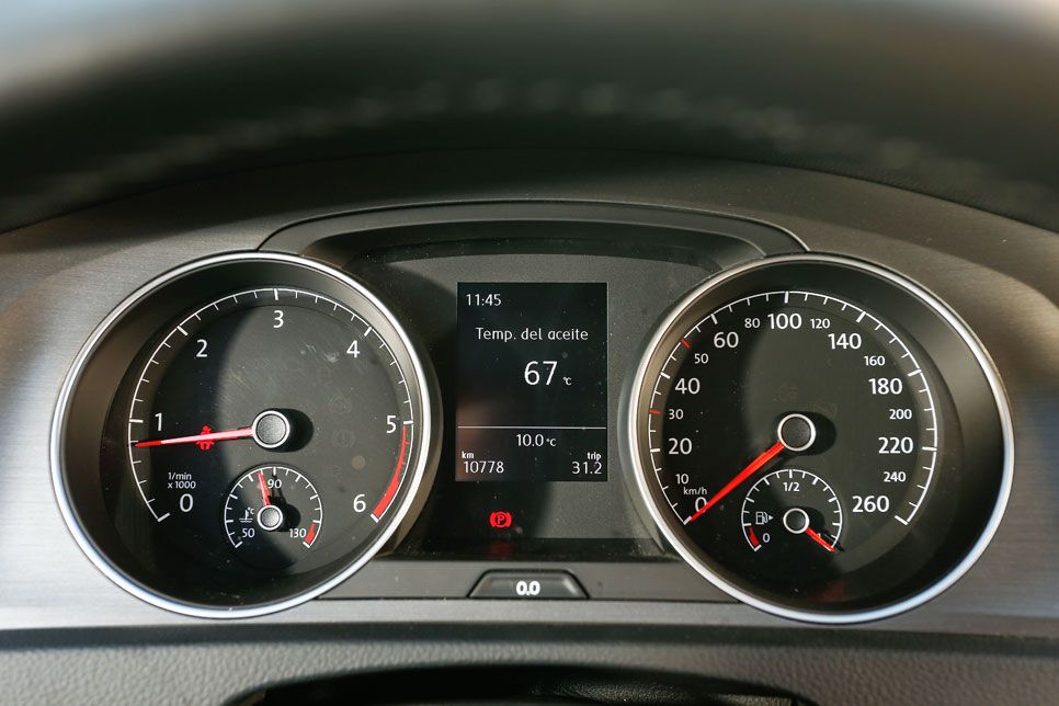 Honda Civic 1.6 i-DTEC vs VW Golf 1.6 TDI