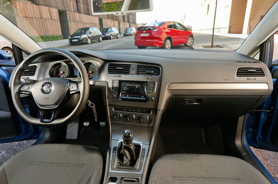Honda Civic 1.6 i-DTEC vs VW Golf 1.6 TDI