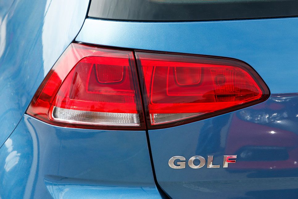 Honda Civic 1.6 i-DTEC vs VW Golf 1.6 TDI
