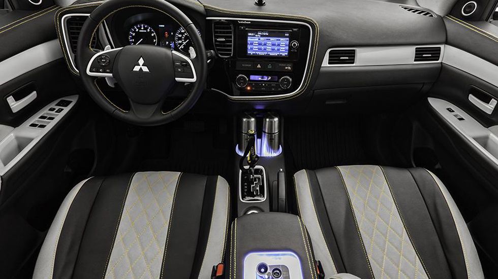 Mitsubishi Outlander Winter y Sport Summer Editions
