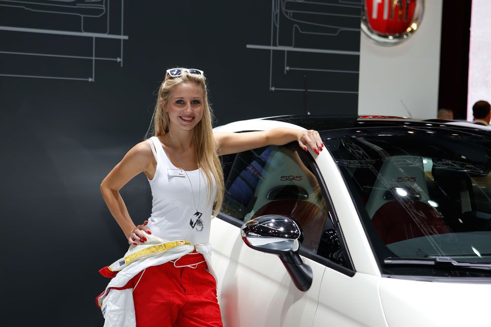 Las chicas del Salón de Frankfurt 2013