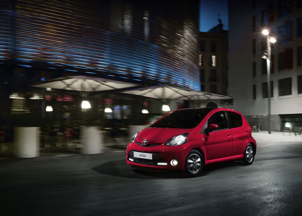 Toyota Aygo Red Frac