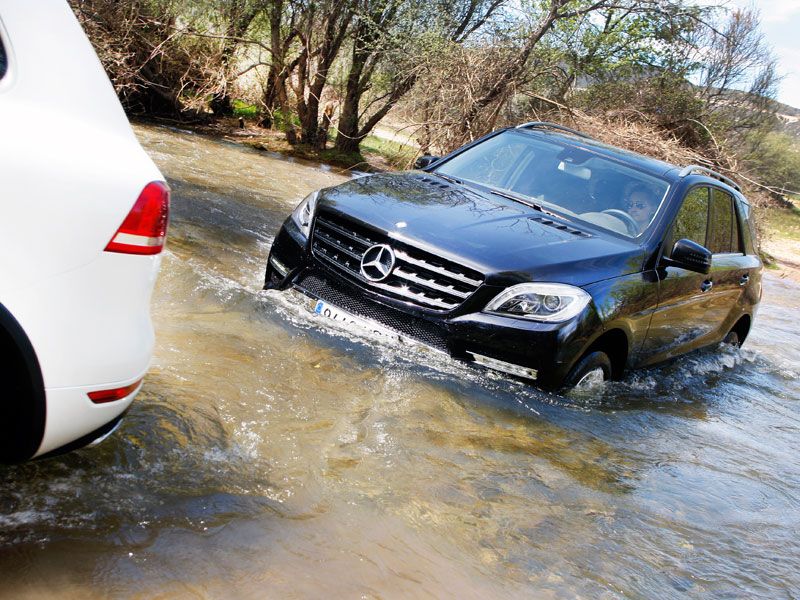 VW Touareg 3.0 V6 TDI Bluemotion Tiptronic vs Mercedes M250 BT 204 4Matic 5p 7G-Tronic
