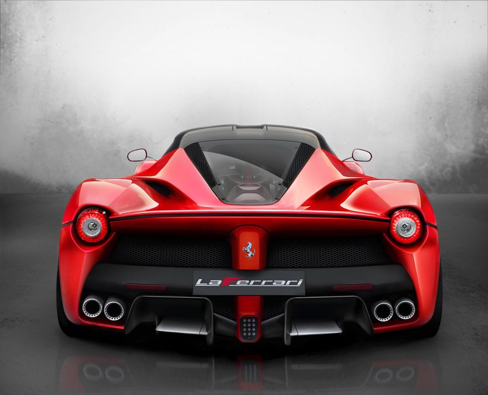 Cristiano Ronaldo se comprar un Ferrari LaFerrari