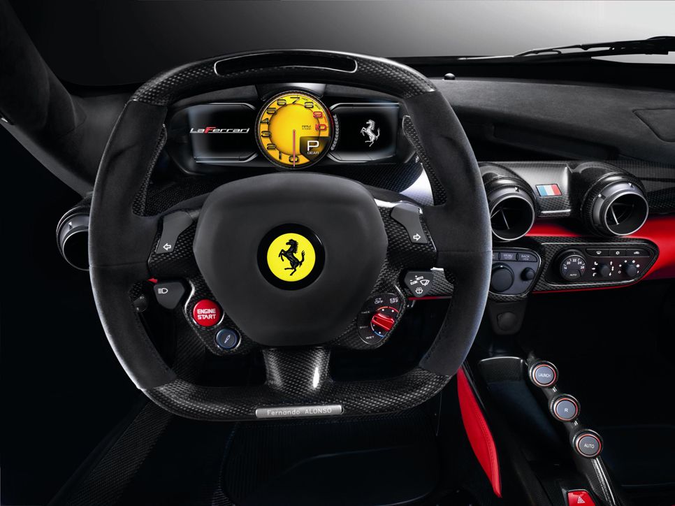 Cristiano Ronaldo se comprar un Ferrari LaFerrari