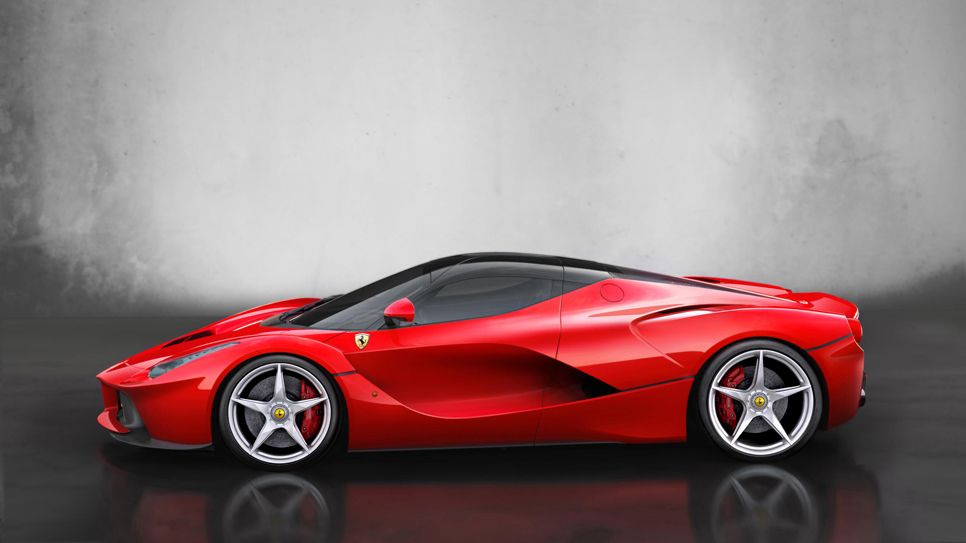 Cristiano Ronaldo se comprar un Ferrari LaFerrari