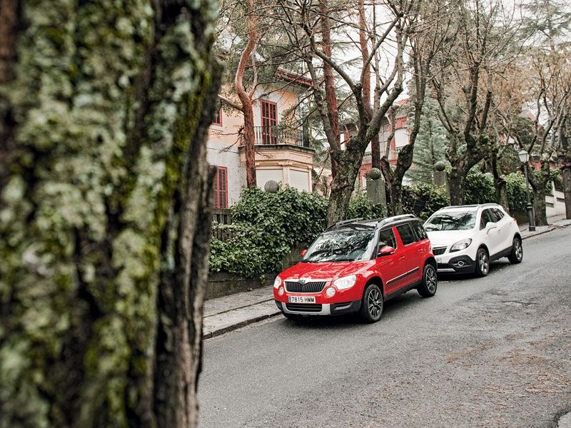 Skoda Yeti 2.0 TDI CR vs Opel Mokka 1.7 CDTI 130 Excellence 4x4 S/S