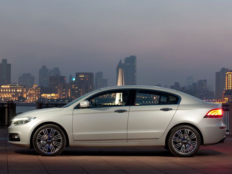 Quoros 3 Sedan, familiar y crossover