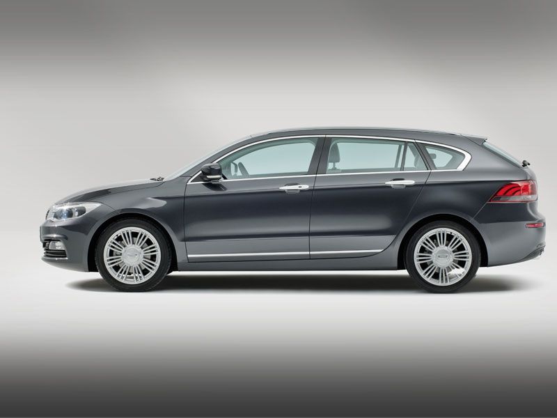 Quoros 3 Sedan, familiar y crossover