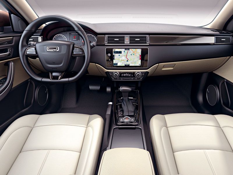 Quoros 3 Sedan, familiar y crossover