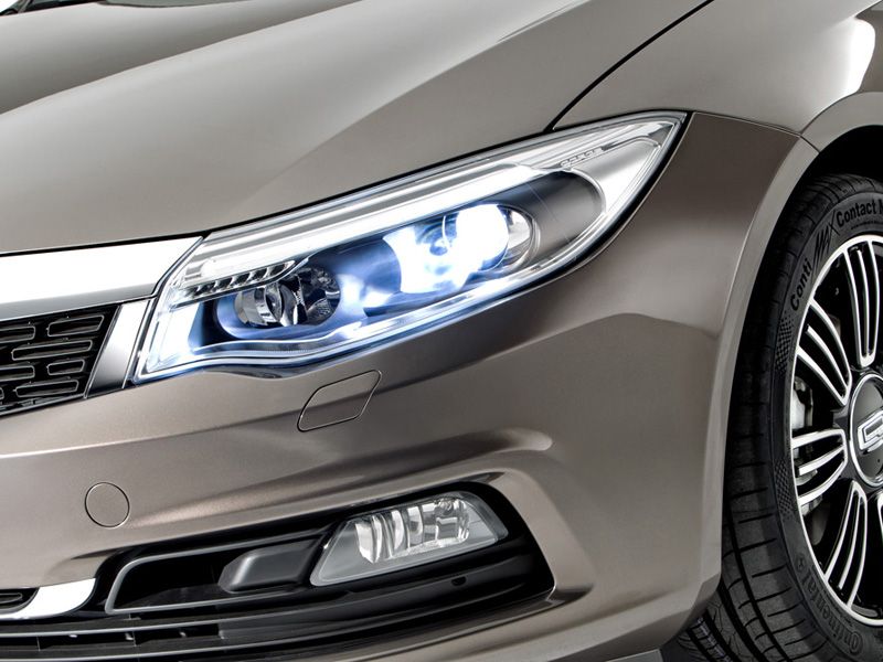 Quoros 3 Sedan, familiar y crossover