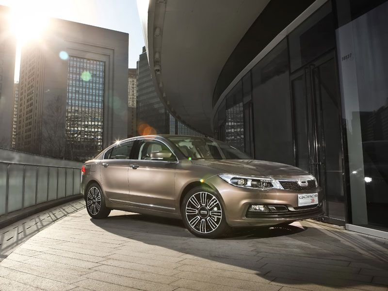 Quoros 3 Sedan, familiar y crossover
