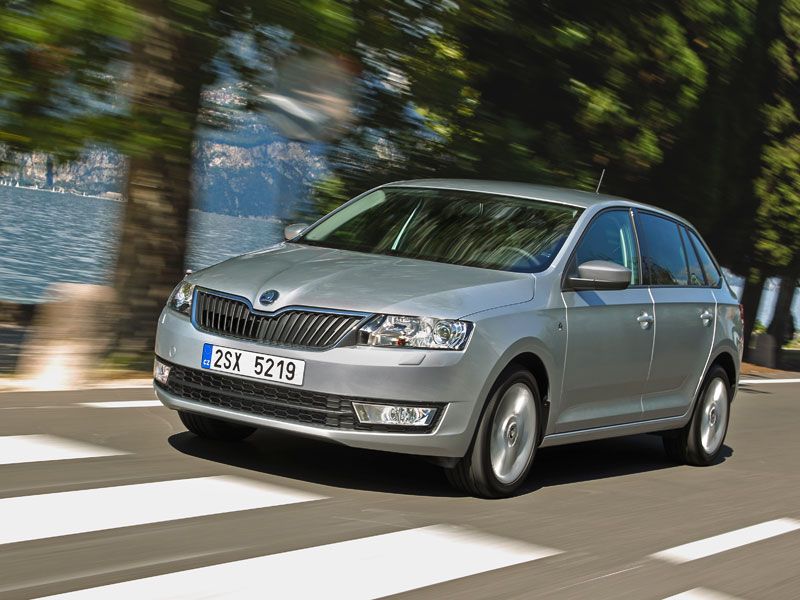 Skoda Spaceback, el contacto