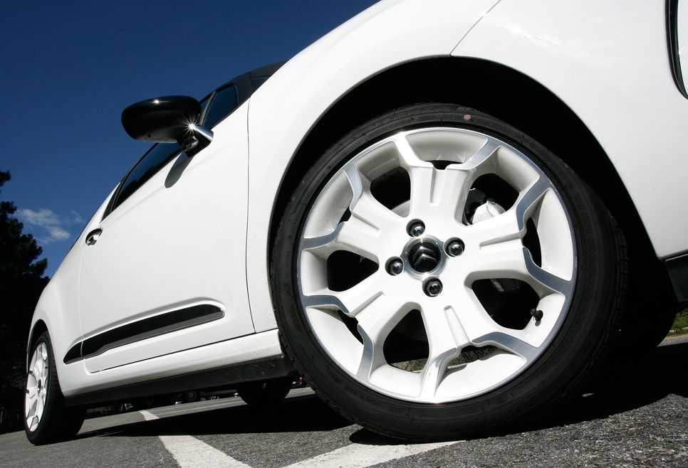 Citroën DS3 Cabrio 1.6 THP Sport