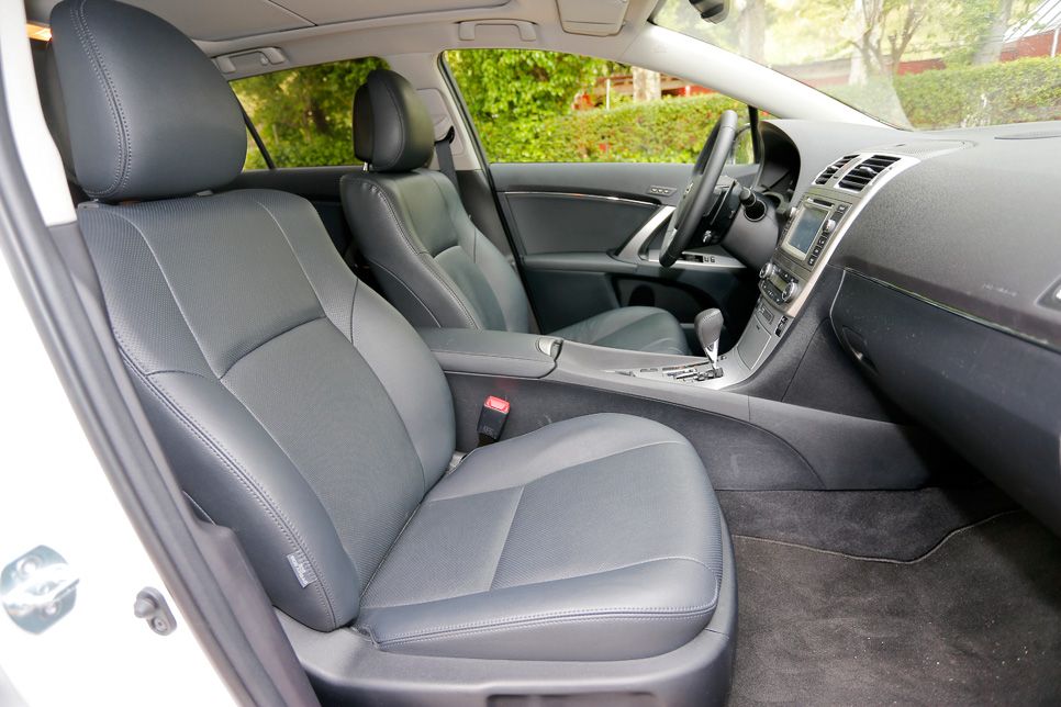 Comparativa: Mazda 6 SW vs Peugeot 508 SW y Toyota Avensis Cross Sport