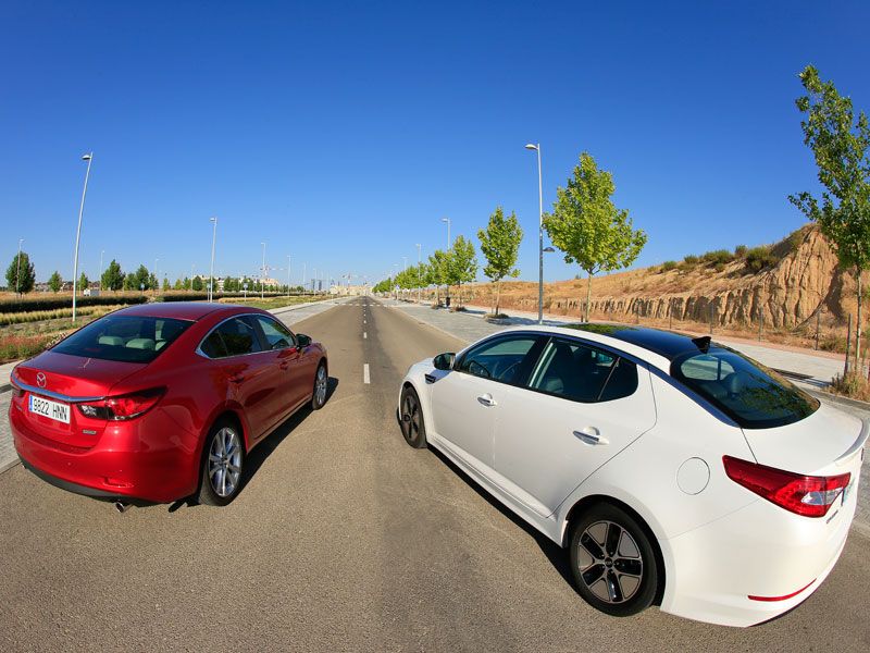 Comparativa: Kia Optima Hybrid vs Mazda 6 2.2 Skyactiv-D