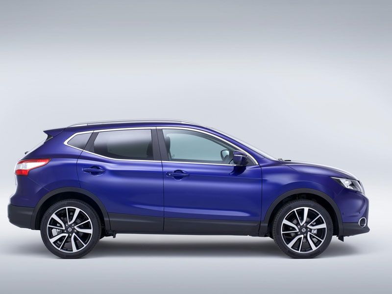 Nissan Qashqai II lateral