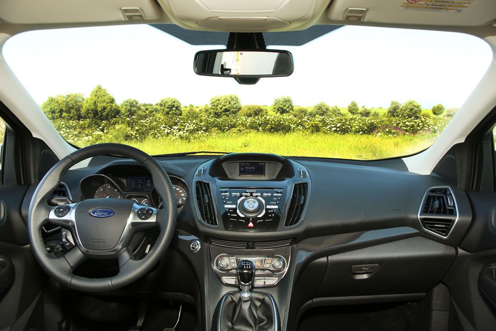 Comparativa: Ford Kuga 2.0 TDCI vs Mazda CX-5 2.2D y Toyota RAV4 120D