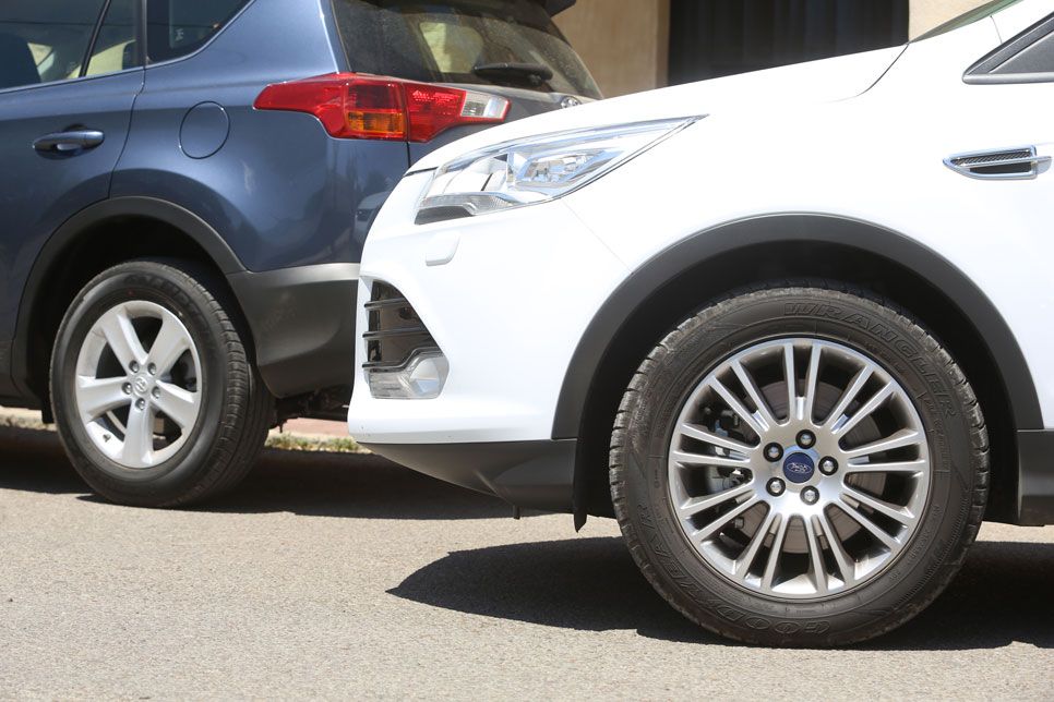 Comparativa: Ford Kuga 2.0 TDCI vs Mazda CX-5 2.2D y Toyota RAV4 120D