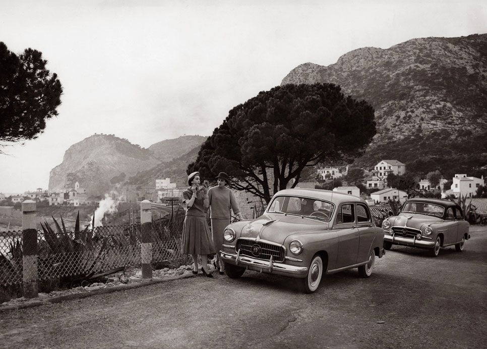 Seat: 60 aniversario de su primer coche, el 1400