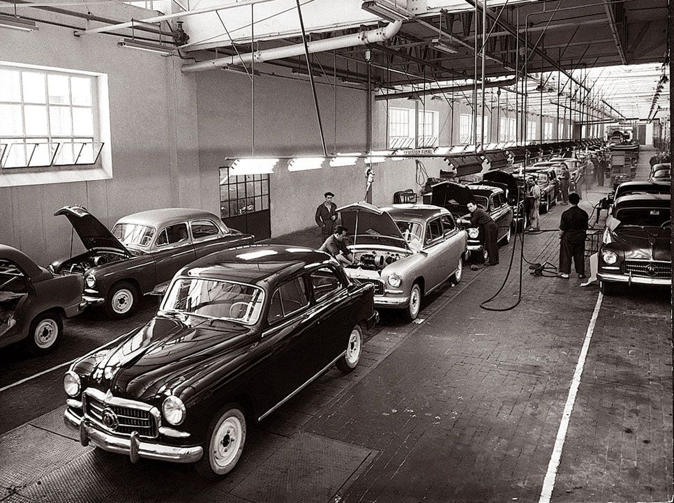 Seat: 60 aniversario de su primer coche, el 1400
