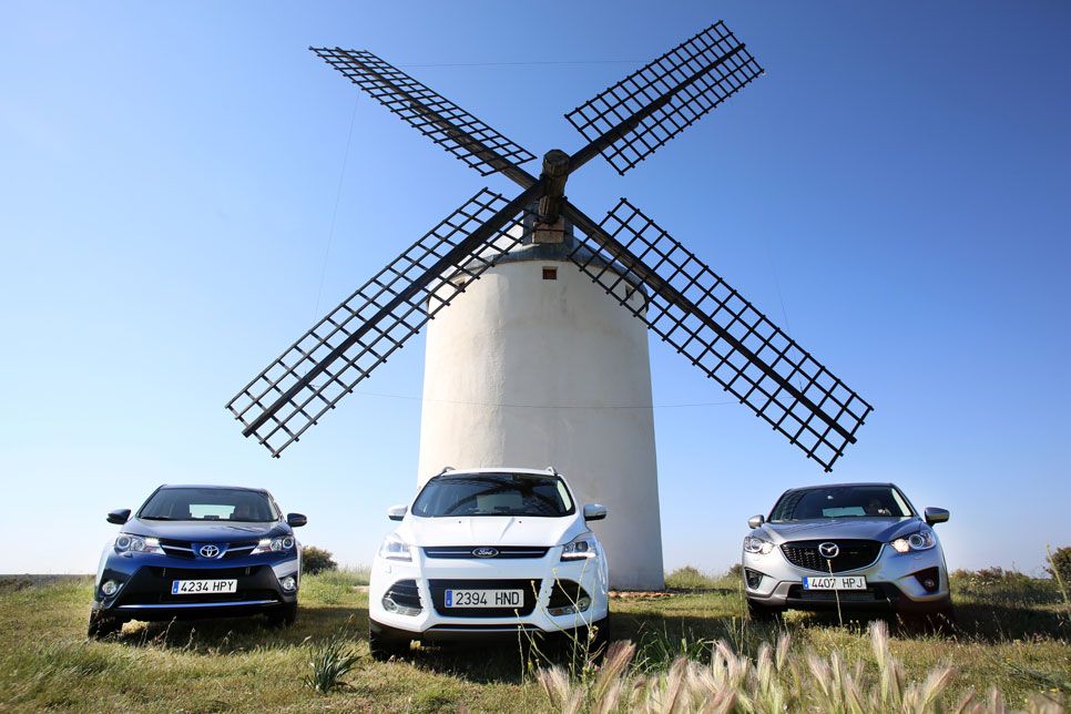 Comparativa: Ford Kuga 2.0 TDCI vs Mazda CX-5 2.2D y Toyota RAV4 120D