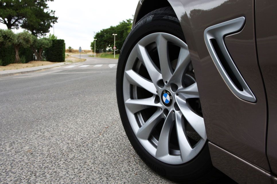 BMW 320i Gran Turismo