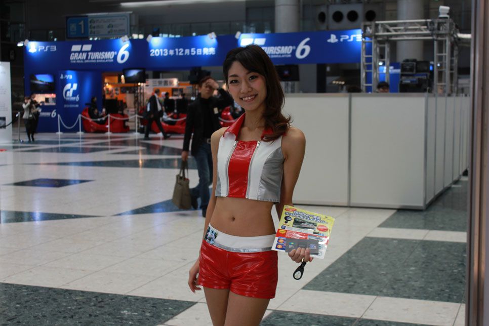 Las chicas del Salón de Tokio 2013