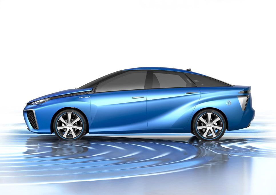Toyota FCV, hidrógeno y electricidad