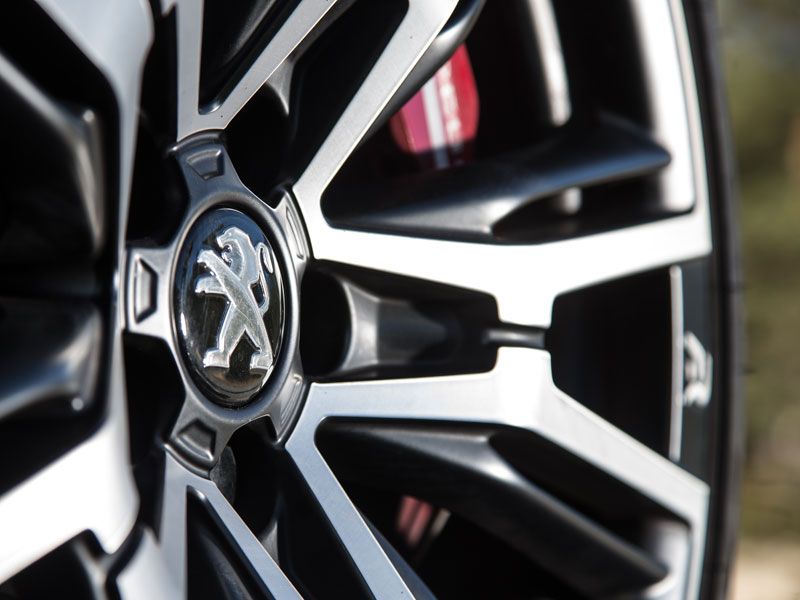 Peugeot RCZ R, toma de contacto