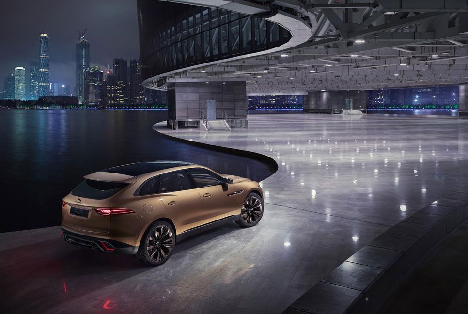 Jaguar C-X17, un SUV de lujo muy artesanal
