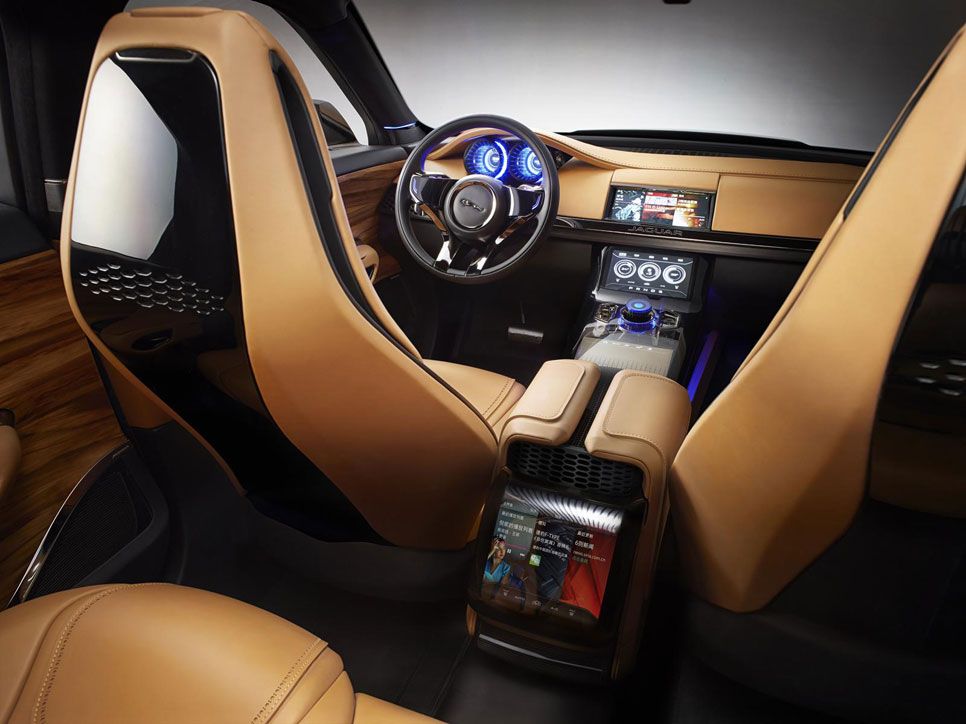 Jaguar C-X17, un SUV de lujo muy artesanal