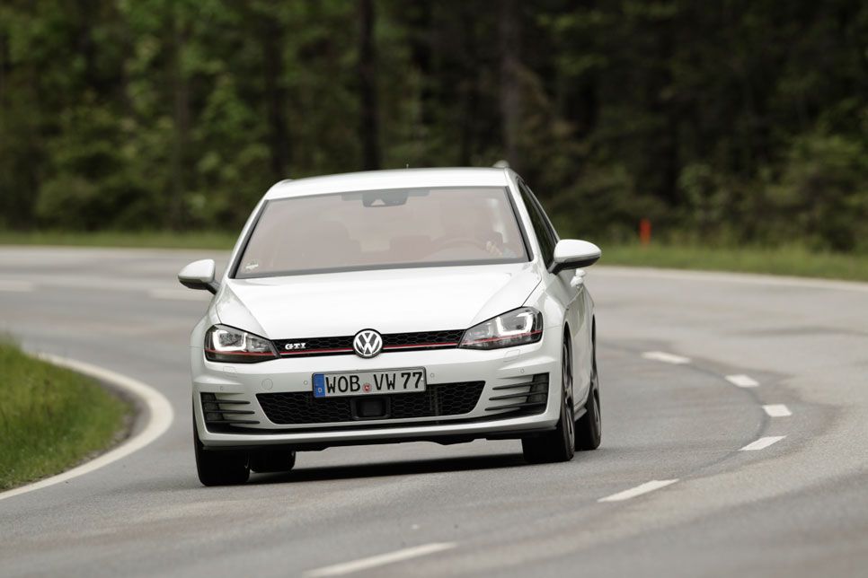 Comparativa: VW Golf GTi vs GTD