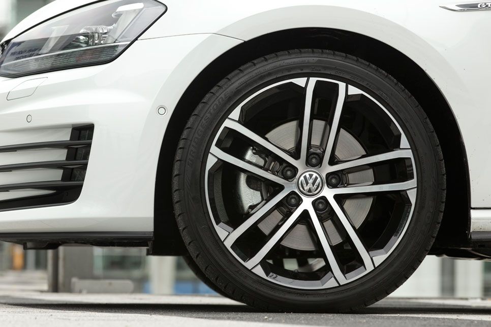 Comparativa: VW Golf GTi vs GTD