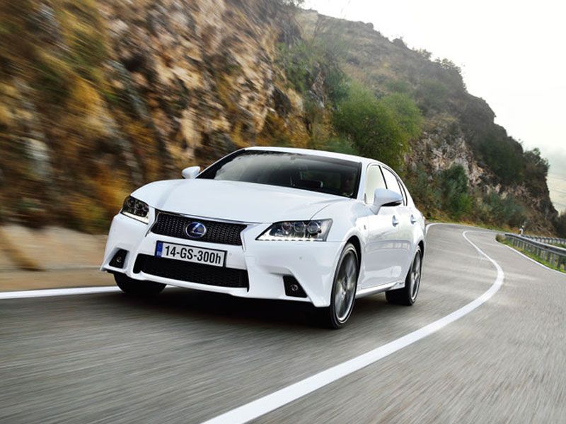 Lexus GS 300h, a la venta